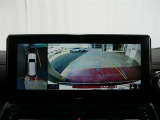バックガイドモニターで、後方を確認しながら安心して駐車することができます。運転初心者も熟練者も必須の機能ですよ!