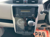 運転席まわりです。細かいオプションなど、気になるところがあればお気軽にメールやお電話等でお問合せください。