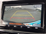 バックモニター付きで、狭い場所でも安全に駐車できます。ガイドライン表示で、距離感が掴みやすく、運転に自信がない方にもおすすめです。