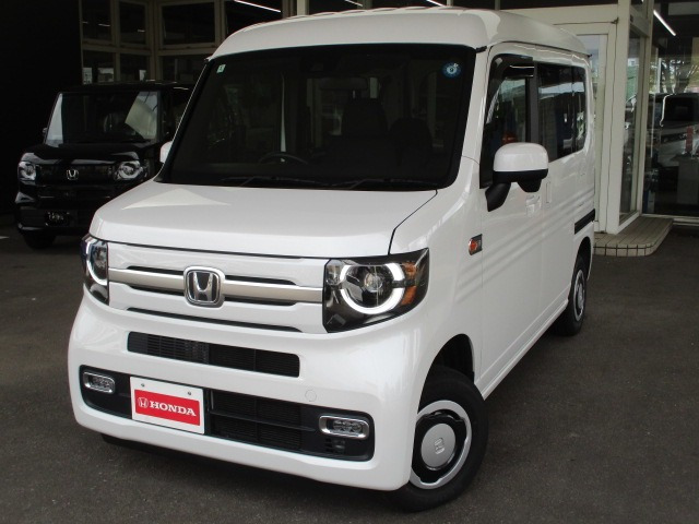 N-VAN +スタイル ファン 4WD