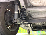 お車を安心してお乗りいただく為には、足回りの定期点検が欠かせません。サービスサポート(有償保証)では無料点検もご提供しており、安心のカーライフをお過ごしいただけるサポート体制が整っています。