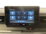 【ディスプレイオーディオ】お持ちのスマートフォンと連携して、Bluetoothでの音楽再生が可能です。デザインはもちろん、操作性も良好です。
