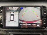 インテリジェント アラウンドビューモニター。上空から見下ろしている様な映像をモニターへ映し出し、スムーズな駐車をサポートします。さらに障害物検知センサー反応すると、警告表示、警告音により注意を促します