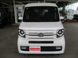 ご覧のお車は現在当店中古車展示場にて展示中です!