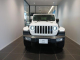 Jeep伝統の7スロットグリル