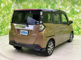 スタイリッシュなリアデザインが特徴的。ワイドなテールランプが、後続車への視認性を高めています。全体フォルムも洗練されています。