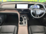 クラウンクロスオーバー 2.5 G アドバンスト レザー パッケージ E-Four 4WD 