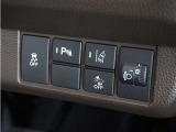 ◆パーキングセンサーシステム◆車庫入れの時などに近くに障害物がある場合、障害物までの距離を音で知らせてくれます。