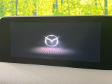 【メーカー純正ナビ】インテリアに溶け込むスタイリッシュな「専用設計」メーカーナビを装備♪視認性や操作性など基本性能にも優れ、より上質なカーライフをお楽しみいただけます。