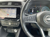 手元のスイッチでオーディオ操作出来ます☆視線をずらさなくて良いので安全運転にも一役かっていますね♪