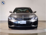 【キドニーグリル】BMWは約90年もの間、ほぼ全ての車両にひと目でBMWだと分かるこの特徴的なフロントグリルが備えられ、デザイン・アイコンとして親しまれてきました。