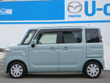 純正ホイールカバーで全体的にデザインがまとまっています。車も人も、オシャレはまずは足元からですね。
