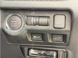 【パワーバックドア】スマートキーや運転席のボタンを押すだけでリアゲートが自動で開閉します!荷物を持っている時や、高い位置にあるバックドアを閉める際に便利な機能です♪