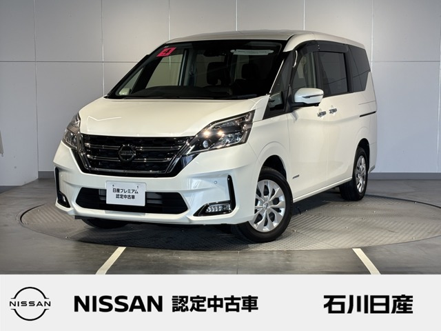 セレナ 2.0 XV 4WD マルチベッド