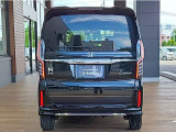 ■自社指定工場併設。ホンダ車に精通したメカが車検・整備までしっかり対応。購入後も長くお任せいただけます。