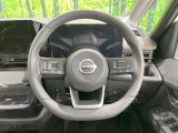 【純正革巻きステアリング】上質な革を使用することで、手にしっかり馴染みとても運転しやすいハンドルです♪