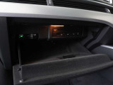 ご納車前に行います点検100項目におきまして、専用のテスターやツールを用いて細かな診断を行います。