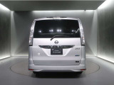 セレナ 2.0 ハイウェイスター S-HYBRID 