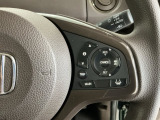 【アダプティブ・クルーズ・コントロール】予め設定した車速内でクルマが自動的に加減速。 前走車との適切な車間距離を維持しながら追従走行し、高速道路でのドライバーの疲労を軽減してくれる嬉しい機能付♪