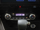 オートエアコンでお好みの温度になり、運転に集中できます。