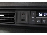 スマートフォンなどの音楽再生が可能なUSB接続ジャック装備車両です♪♪♪