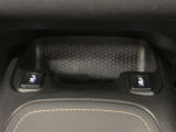 残価設定型クレジットをご用意しております。車両価格の一部をあらかじめ残価として据え置き、残りの金額を分割払いとするプランです。 詳しくはスタッフにお問合せください。