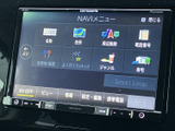 頼れるナビゲーションシステムで、どこへ行くも安心です。お気に入りの音楽をドライブ中に楽しんで、快適なカーライフを送りましょう。