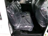 内外装およびエンジンル-ムなど専用クリ-ニング致します。車両クリ-ニングのプロが施工致しますので!高品質な1台に蘇りますよ♪(全在庫無料施工)