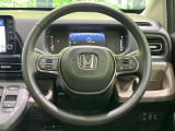 【純正革巻きステアリング】上質な革を使用することで、手にしっかり馴染みとても運転しやすいハンドルです♪