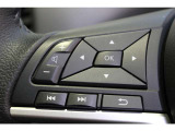 手元でナビの音量調整等が出来るのでナビの操作によるわき見運転を防止することが出来ます。