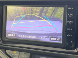【バックカメラ】駐車時に後方がリアルタイム映像で確認できます。大型商業施設や立体駐車場での駐車時や、夜間のバック時に大活躍!運転スキルに関わらず、今や必須となった装備のひとつです!