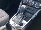アクセルペダルを踏み込む量や速さに応じて変速パターンをし、人馬一体の運転感覚を発揮してくれる6速オートマ!