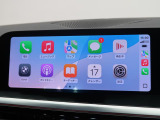 【アップルカープレイ】iPhoneがBMW車両とワイヤレスで接続されます。Apple CarPlayでは、オーディオストリーミングやメッセージングアプリがディスプレイに表示されます。