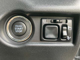 運転席から操作しやすい位置に配備されています♪