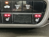運転席/助手席シートヒーターで寒い日もすぐに温かくなり快適に過ごせます。2段階の温度調整が可能です