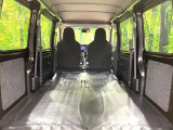 後席を格納すると、これだけの広さが!シーンに合わせたシートアレンジで、大きな荷物も積むことが出来ます♪