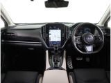 ドライバーが運転以外のことに気を遣うことなく、疲れにくく、安心・集中して運転ができる。SUBARUは視界設計をはじめ、操作パネルやシートのデザインなど細部にまでこだわっています。