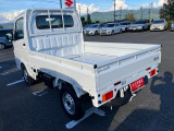 清潔な店内でスタッフ一同お出迎えいたします。