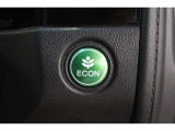 ECONスイッチの効果とあなたの運転で、クルマと力をあわせ「燃費向上=ガソリン代の節約=CO2 削減」のチャレンジをお楽しみください。