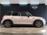 MINIの事ならMINI NEXT三宮店にお任せ下さい。お問合せ・詳細はMINI正規ディーラーNEXT三宮  お問い合わせ:078-803-3298までお気軽にお問合せ下さいませ。