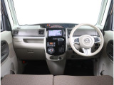 ドライバーが運転以外のことに気を遣うことなく、疲れにくく、安心・集中して運転ができる。操作パネルやシートのデザインなど細部にまでこだわっています。