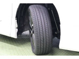 タイヤサイズ 205/55R17。