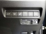 高速道路の料金所をスムーズに通過できるETC車載器♪※別途セットアップ料金を申し受けます。