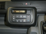 オートエアコンで快適な車内温度をキープ。