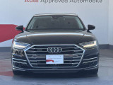 Audiの象徴であるシングルフレームグリルをよりワイドで低くシャープなデザインとすることでワイド&ローのフォルムを協調しています。