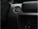 ポケットやバッグからキーを出さずにスマートに乗り込め、ボタンプッシュでおしゃれにエンジンスタートです。盗難防止イモビライザーも装備で安心です!