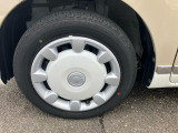 安全・安心な走行のために、納車前にダイハツのクルマを知り尽くしたエキスパートが基本性能に関わる機能や状態を徹底的に点検。消耗部品の交換など法定12ヶ月点検相当の点検・整備を実施しております