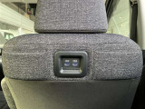 運転席後部充電専用USBーC端子