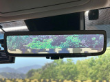 【デジタルインナーミラー】後席の大きな荷物や同乗者で後方が確認しづらい時でも安心!カメラが撮影した車両後方の映像をルームミラー内に表示。クリアな視界で状況の確認が可能です!