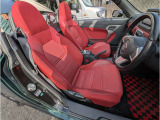 日々のメンテナンスや車検、修理など、お気軽に立ち寄れるお店作りを目指しております。